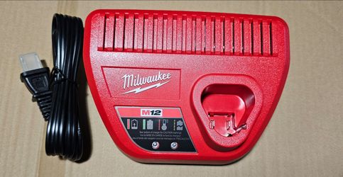 Milwaukee M12 Charger NEW!