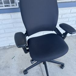 Leap Chair 