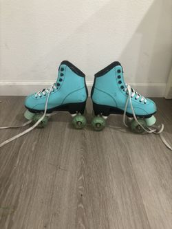 Roller Derby Candi Girl Sabina Women's Roller Skates Size 7