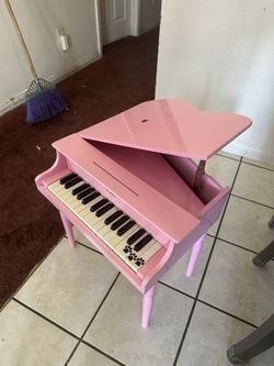 Piano Nina