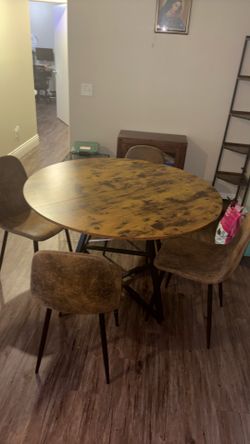 5 piece Complete Dinning set