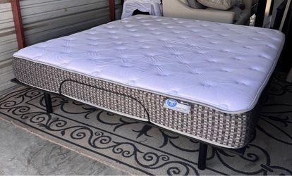 King Size Adjustable bed with Mattress