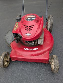 Lawnmower- Craftsman 6.5 HP 22 inch cut