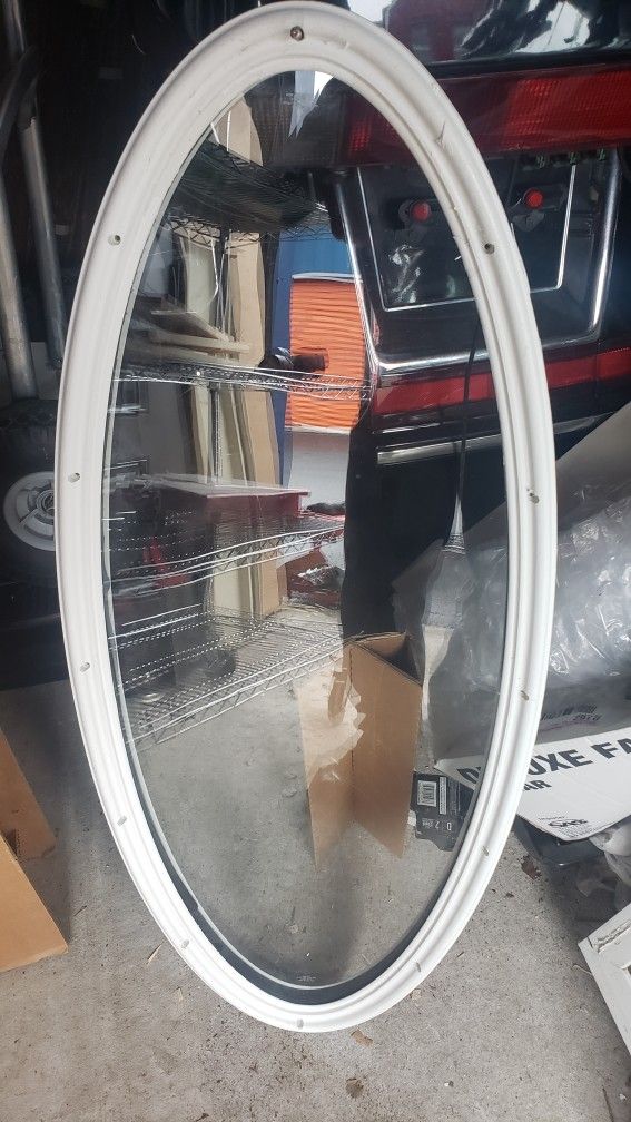 Therma-tru glass oval insert
Nearly New