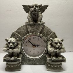 🦇 Gothic Table Clock "Time Guardian" (Gargoyles) 🦇