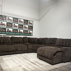 Delivery Available! Beautiful Refurbished 🧼 Reclining Sectional Couch 