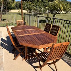 Teak Outdoor Table And 6 Chairs