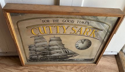 CUTTY SARK VINTAGE HANGING MIRROR CLOCK 21x17”