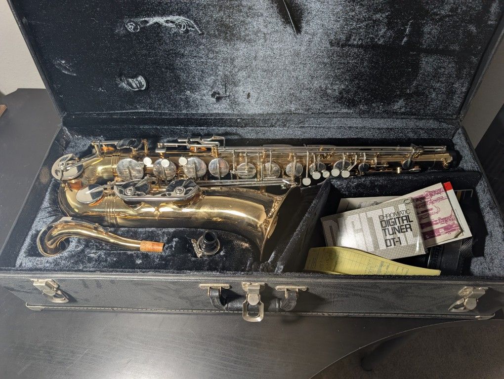 Saxophone 
