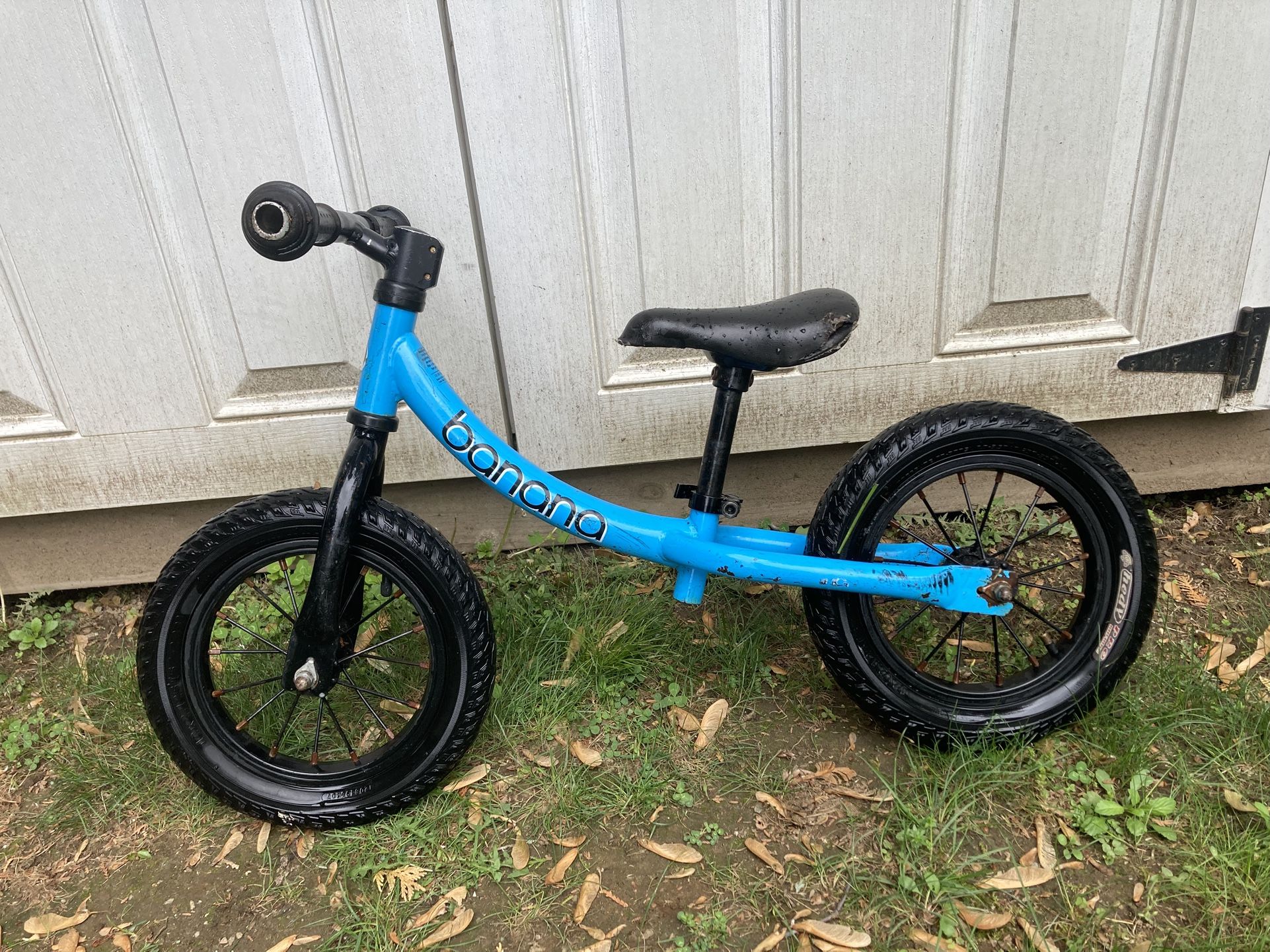 BANANA BALANCE BIKE