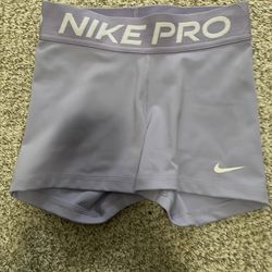 Nike pros Lilac size XS