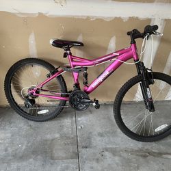Mongoose Ledge 2.1 24 Inch Mountain Bike