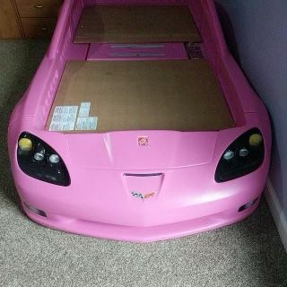 Step2 Pink Corvette Bed. Toddler to Twin Size. Like new!