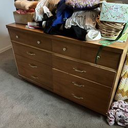 Free Dresser
