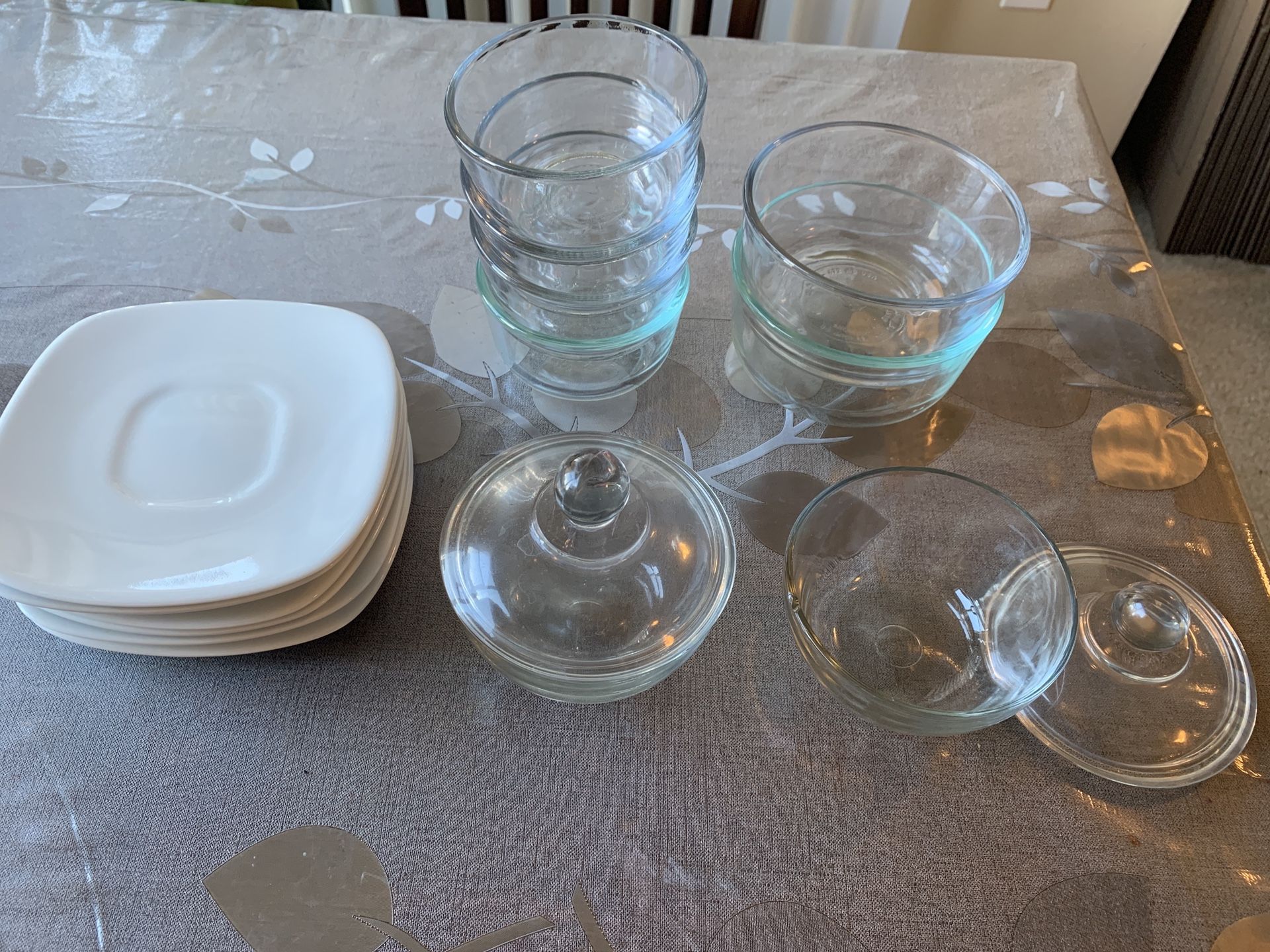 Pyrex/Anchor bowls and set of 6 saucers