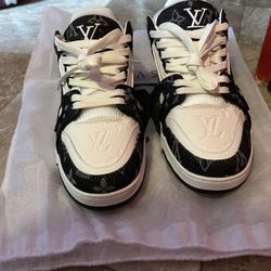 Louis Vuitton Trainers 