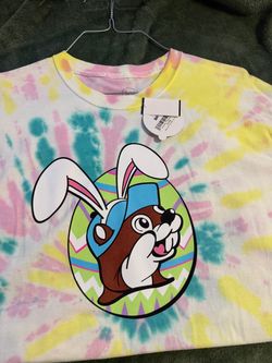 Brand New Buc-ee’s Easter Shirt Large