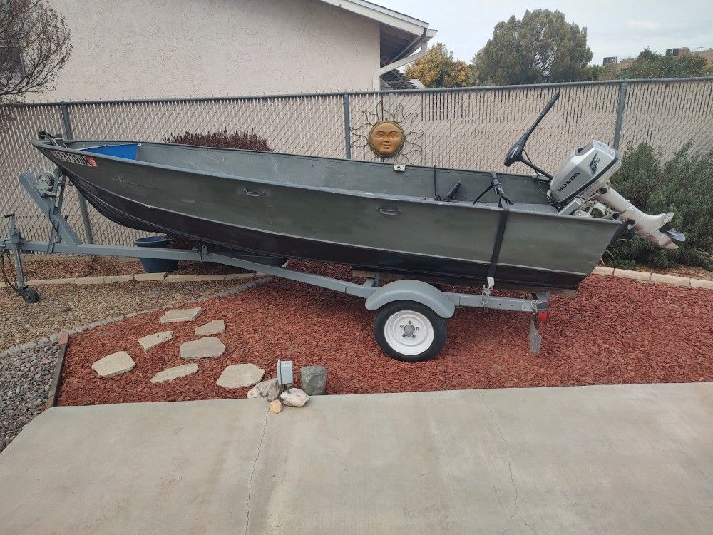 16 Ft Aluminum Boat