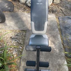 Weight Bench 