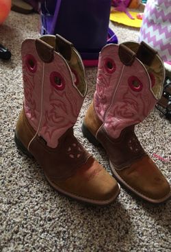 Girls cowboy boots