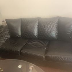 Couch Set Good Condition Two TVs 38 Inch 48 Inch (Roku)