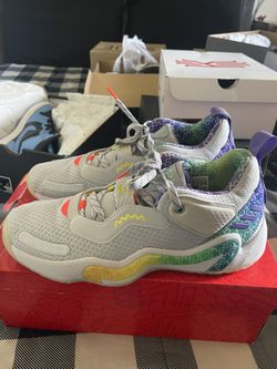 ADIDAS BASKETBALL SHOES D.O.N
