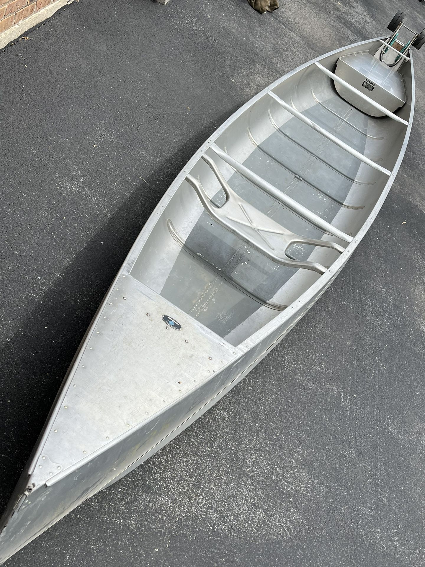 17’ Square Stern Aluminum Grumman Canoe w/ sailboat adaptation equipnent
