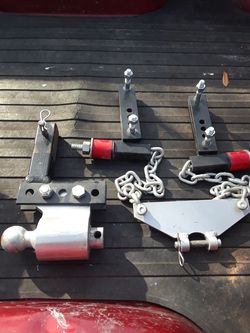 Tow hitch like new for travel trailor