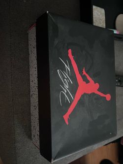 Air Jordan retro 4  4.5y