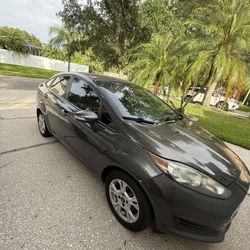 2015 Ford Fiesta