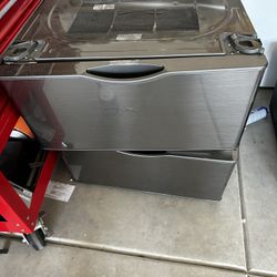 Samsung Pedestal 