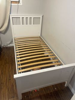 Twin bed frame