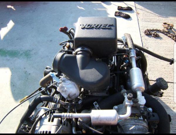 Chevrolet 5.7 engine vortec for Sale in Miami Gardens, FL