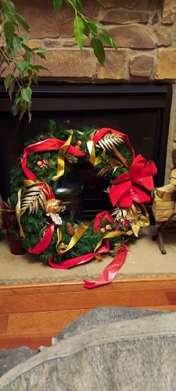 HUGE CHRISTMAS DECORATION