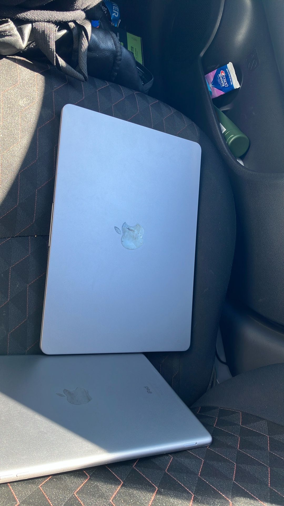 MacBook Air (M3, 2024) — 13-inch, 16GB RAM, 256GB SSD.