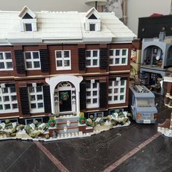 Lego home alone house
