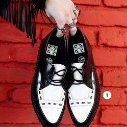 🍁Unisex Pointed T. U. K. Black & White Leather Shoes