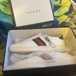 Gucci Sneakers