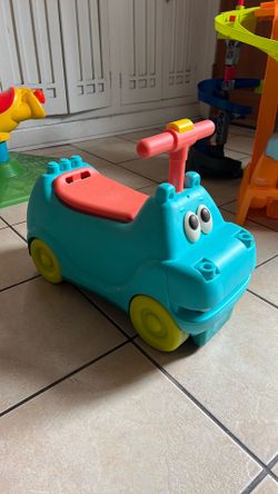 Toddler push vehicle