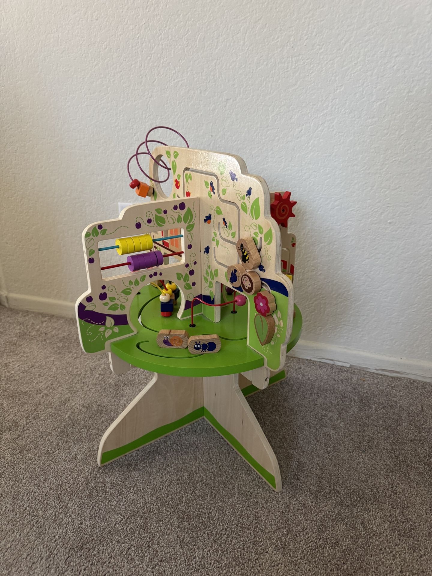 Montessori Manhattan Tree House