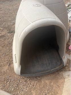 Igloo doghouse large