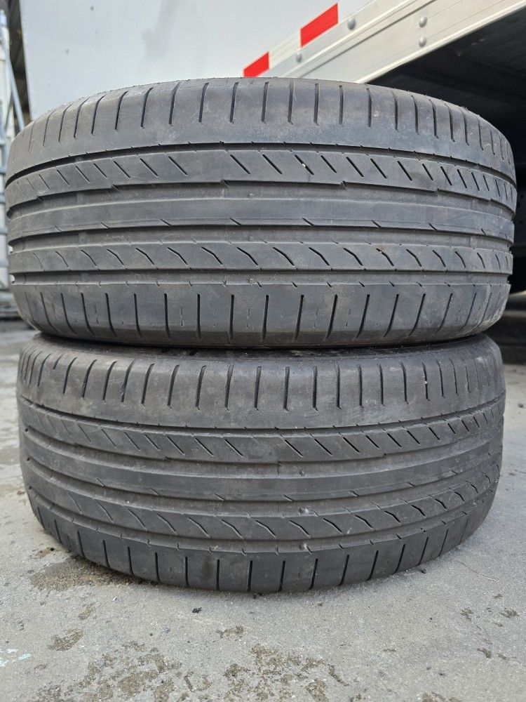 (2) 225 45 18 Continental Run Flat Tires