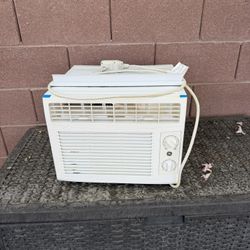 GE 5,000 BTU AC
