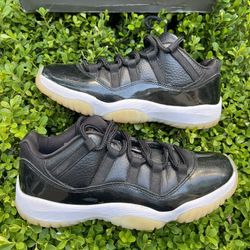 Size 8.5 - Jordan 11 Retro Low 72-10