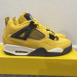 Jordan 4 Retro Lightning (2021) Size: US M 11