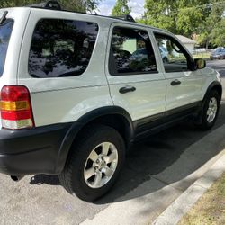 2002 Ford Escape