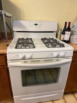 Frigidaire gas stove and oven