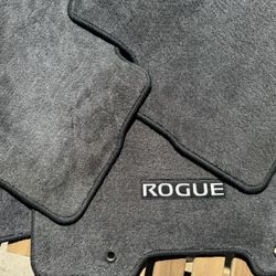 Nissan Rogue car mats