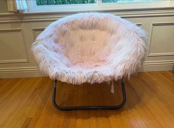 Pottery Barn Teen Himalayan Blush Faux-Fur Hang-A-Round Chair