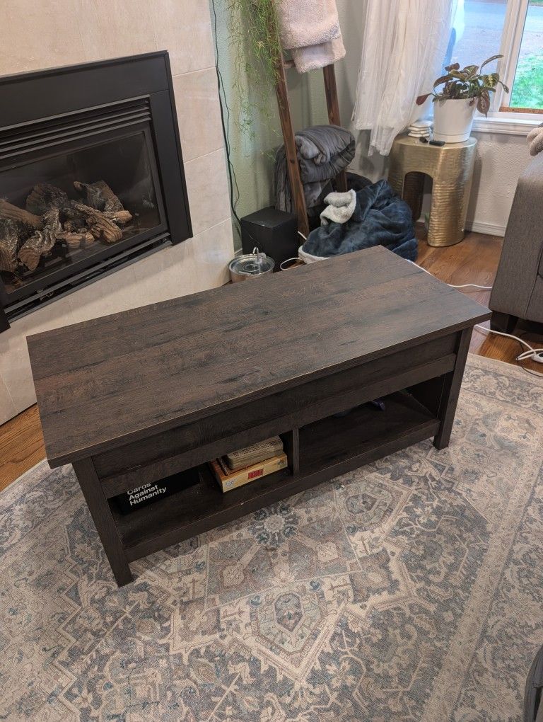Mccaslin Lift Top Coffee Table In Coffee Oak Storage
